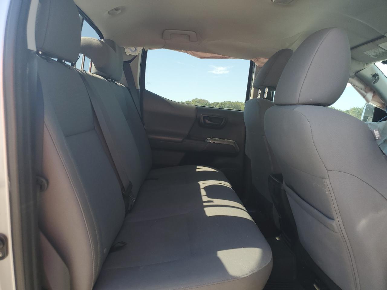 2018 Toyota Tacoma Double Cab VIN: 3TMCZ5AN1JM128112 Lot: 81990875