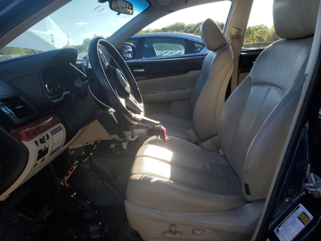 2011 Subaru Outback 3.6R Limited VIN: 4S4BRDJC3B2320060 Lot: 84954605