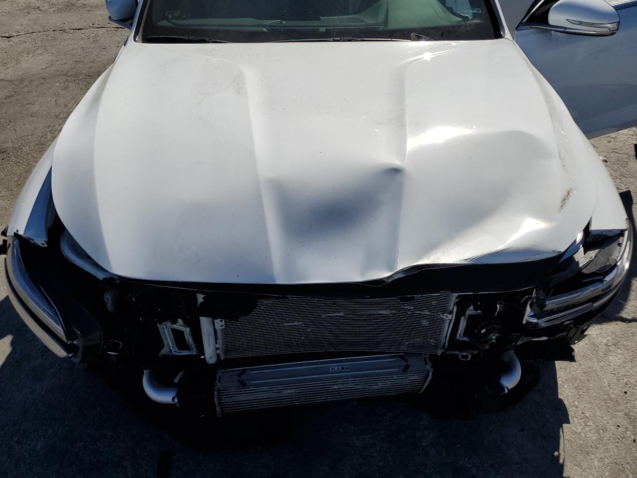 2022 Genesis G70 Base VIN: KMTG34TA5NU097702 Lot: 90632905