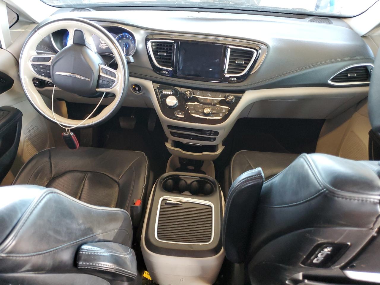 2019 Chrysler Pacifica Limited VIN: 2C4RC1GG5KR673446 Lot: 82000955