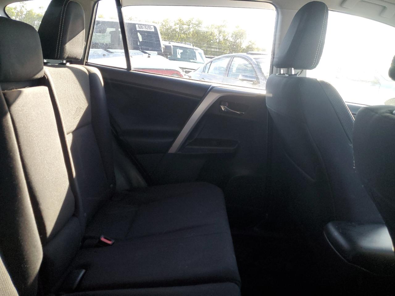 2016 Toyota Rav4 Xle VIN: 2T3RFREV6GW482350 Lot: 85820205