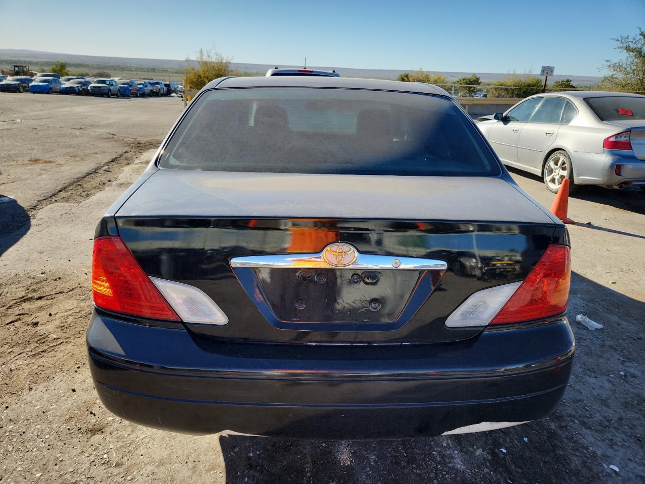 2000 Toyota Avalon Xl VIN: 4T1BF28B5YU110888 Lot: 87444015