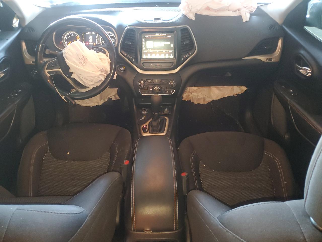 2017 Jeep Cherokee Latitude VIN: 1C4PJMCB3HW513574 Lot: 86191165