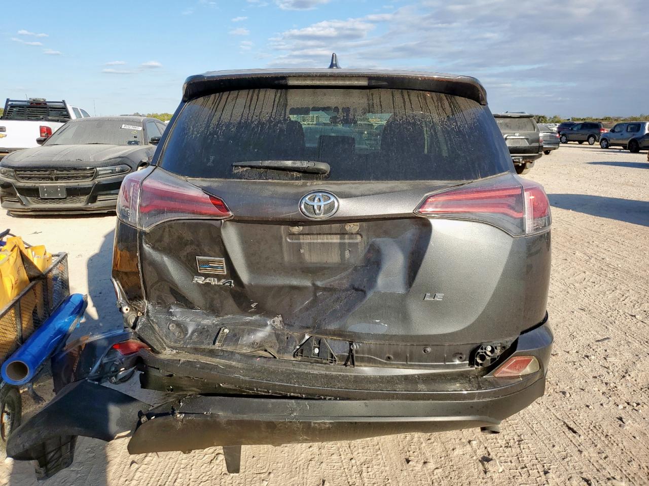 2017 Toyota Rav4 Le VIN: JTMZFREV7HD106299 Lot: 86532845