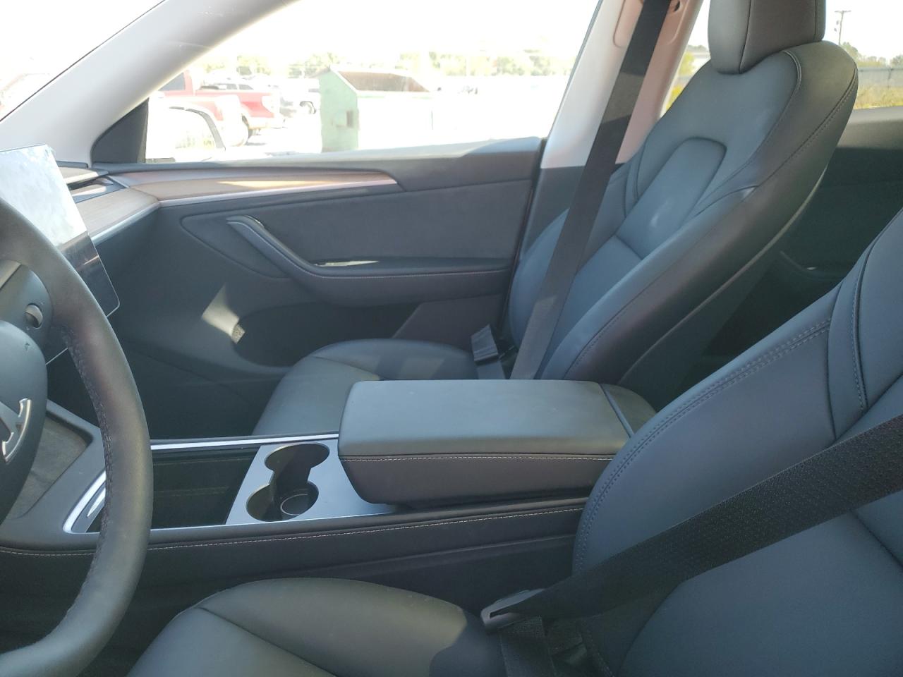 2024 Tesla Model Y VIN: 7SAYGDEE5RA328149 Lot: 86116235