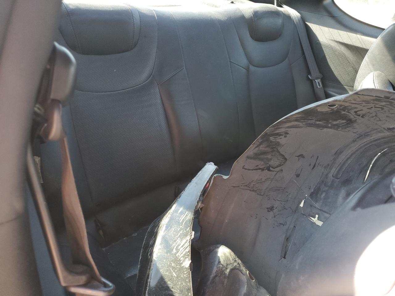 2013 Hyundai Genesis Coupe 3.8L VIN: KMHHU6KJ1DU105415 Lot: 82702425