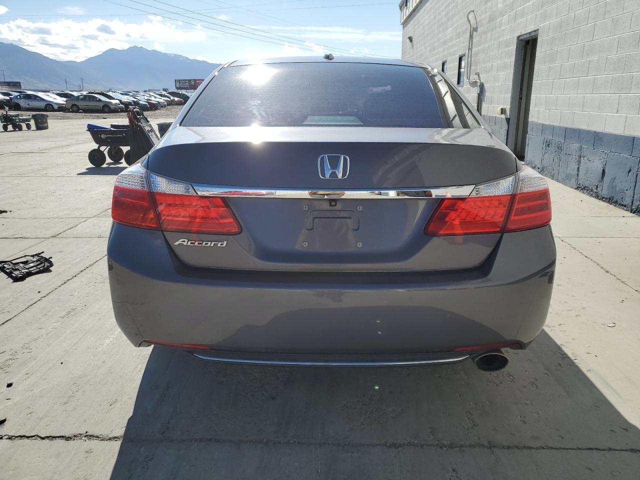 2015 Honda Accord Exl VIN: 1HGCR2F80FA105086 Lot: 82444475