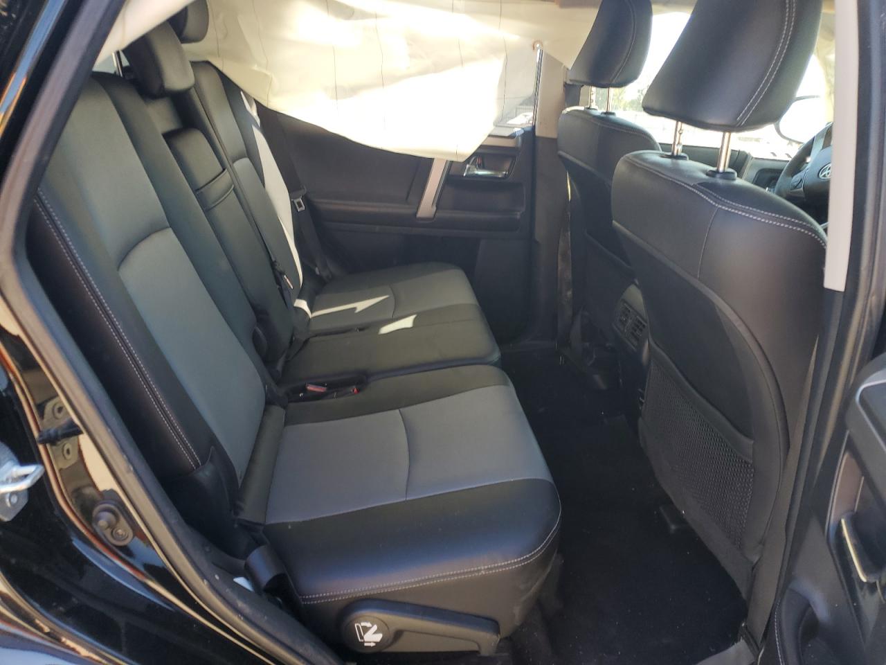 2016 Toyota 4Runner Sr5/Sr5 Premium VIN: JTEBU5JR3G5394609 Lot: 82348845