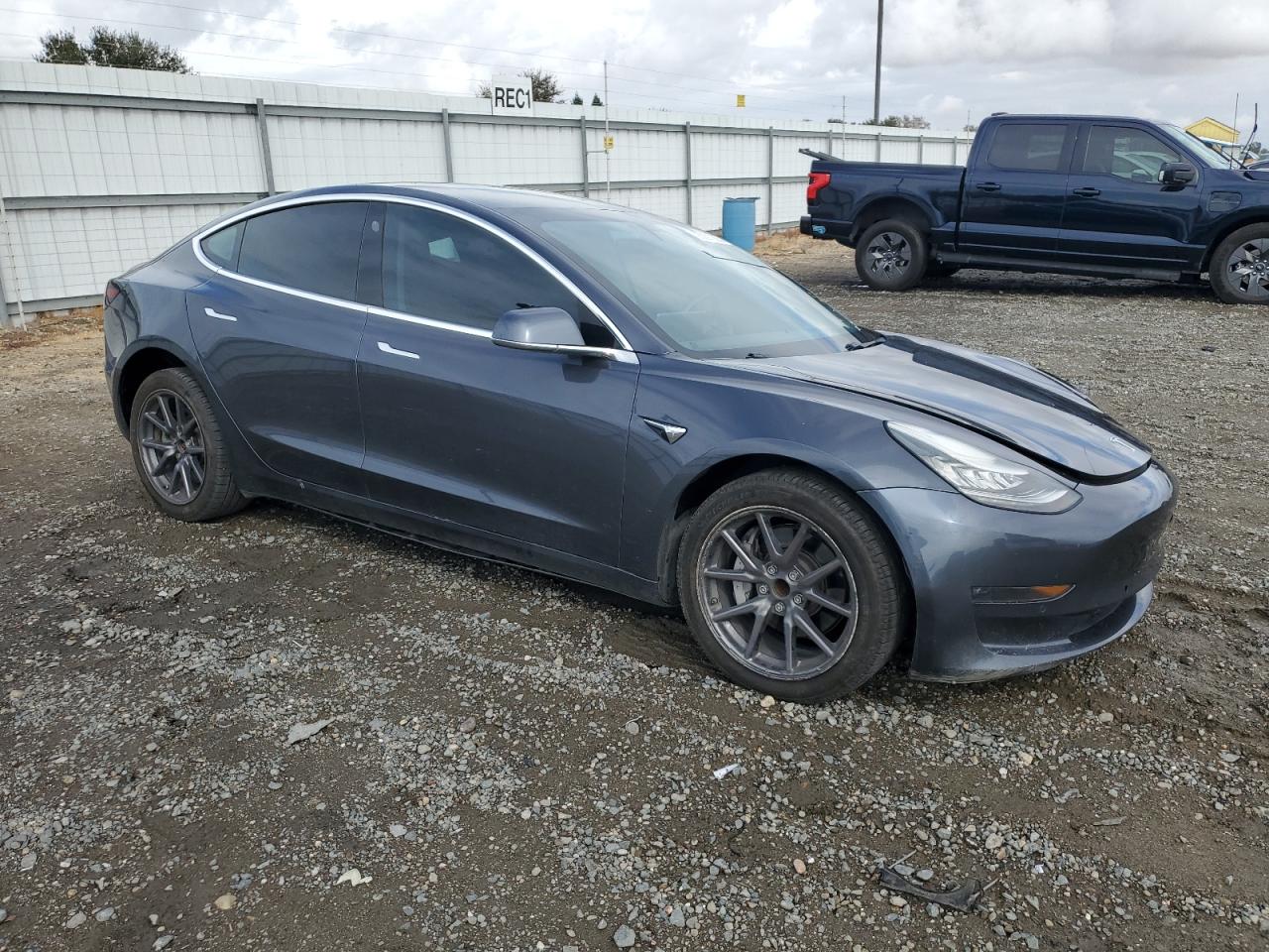 Auction sale of the 2019 TESLA MODEL 3 , vin: 5YJ3E1EA3KF308175, lot number: 85291555