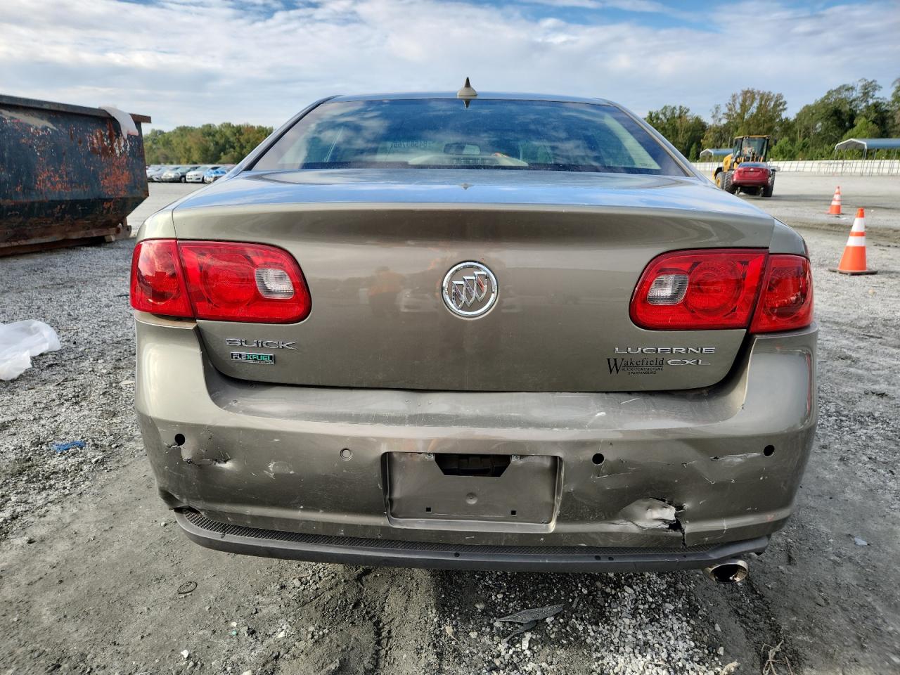 2010 Buick Lucerne Cxl VIN: 1G4HC5EM7AU123061 Lot: 84583765