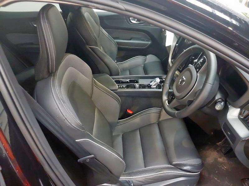 2024 VOLVO XC60 2.0 B5P PLUS BLACK EDITION 5DR AWD GEARTRONIC