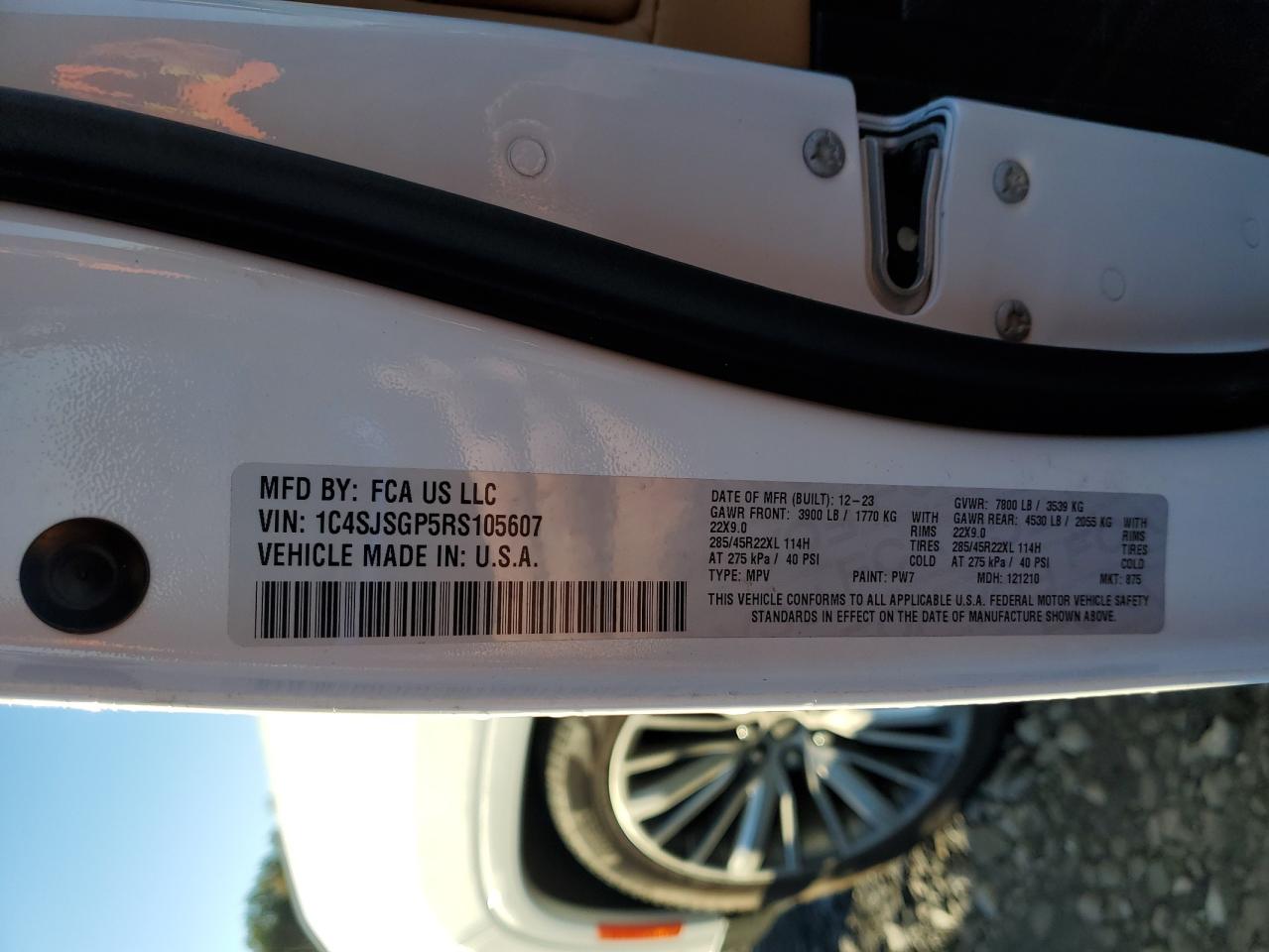 2024 Jeep Grand Wagoneer L Series Iii VIN: 1C4SJSGP5RS105607 Lot: 82311115