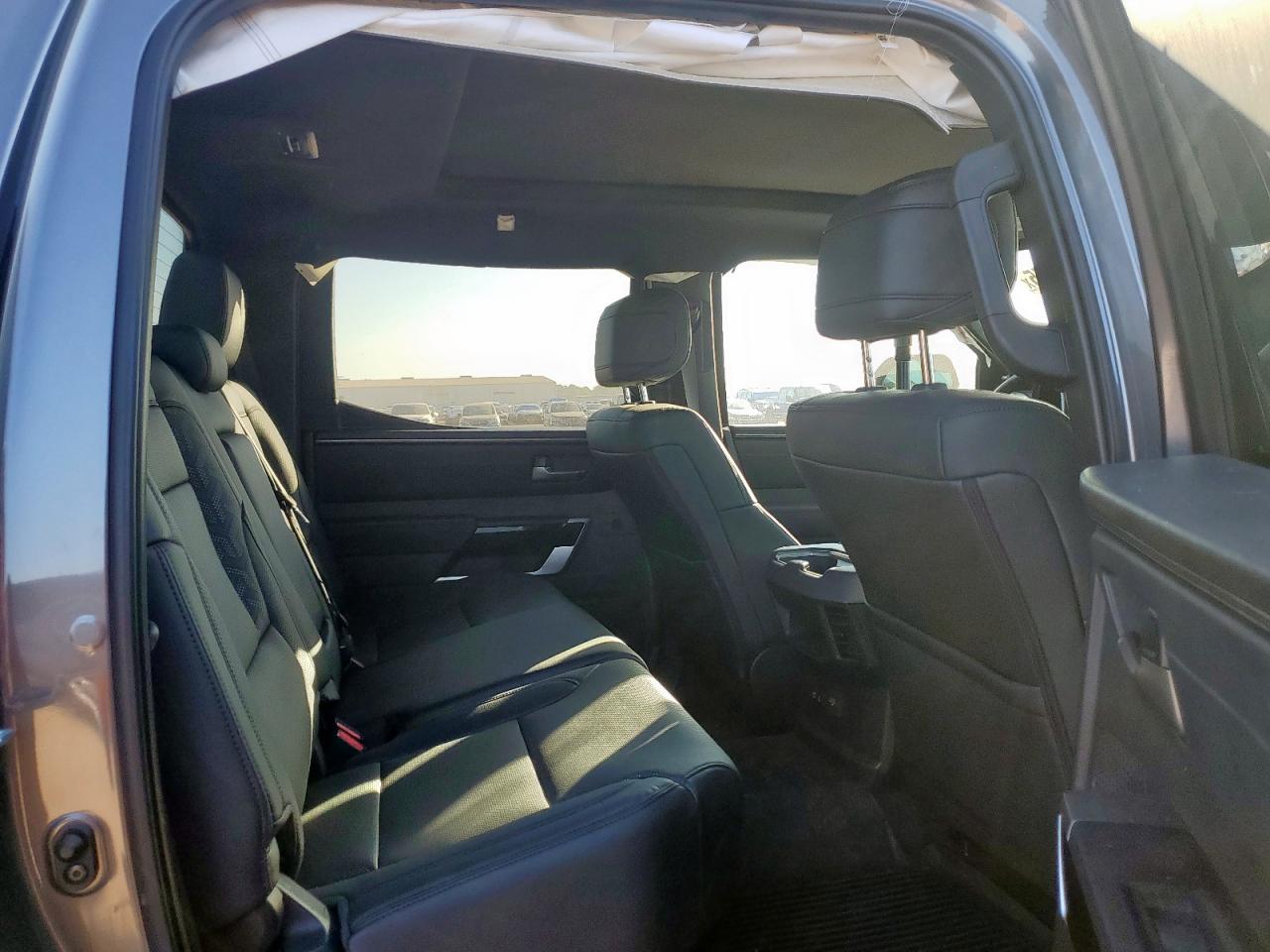 2025 Toyota Tundra Crewmax Limited VIN: 5TFJA5DB8SX238702 Lot: 85550555