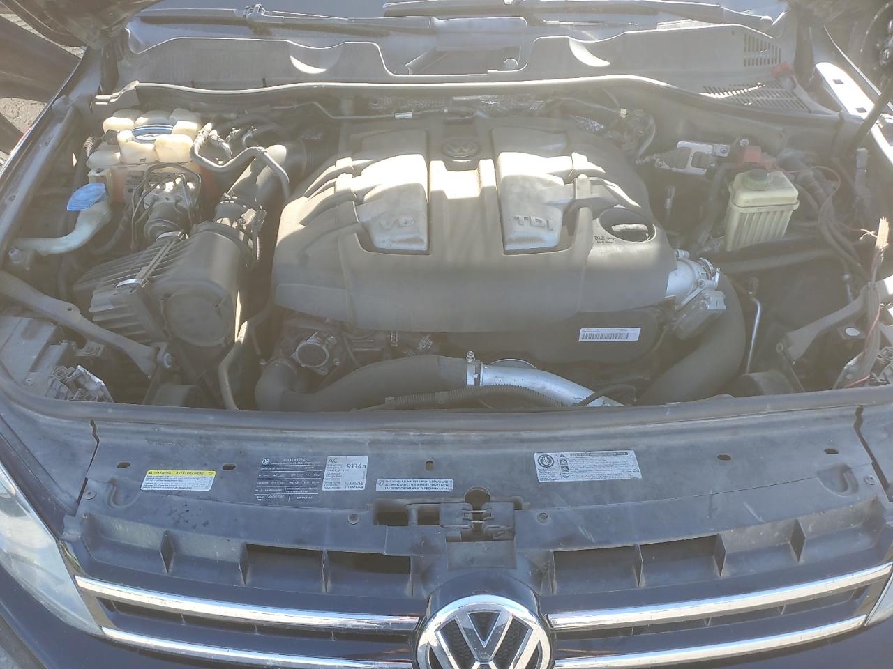 2012 Volkswagen Touareg V6 Tdi VIN: WVGFK9BP5CD002371 Lot: 85189595
