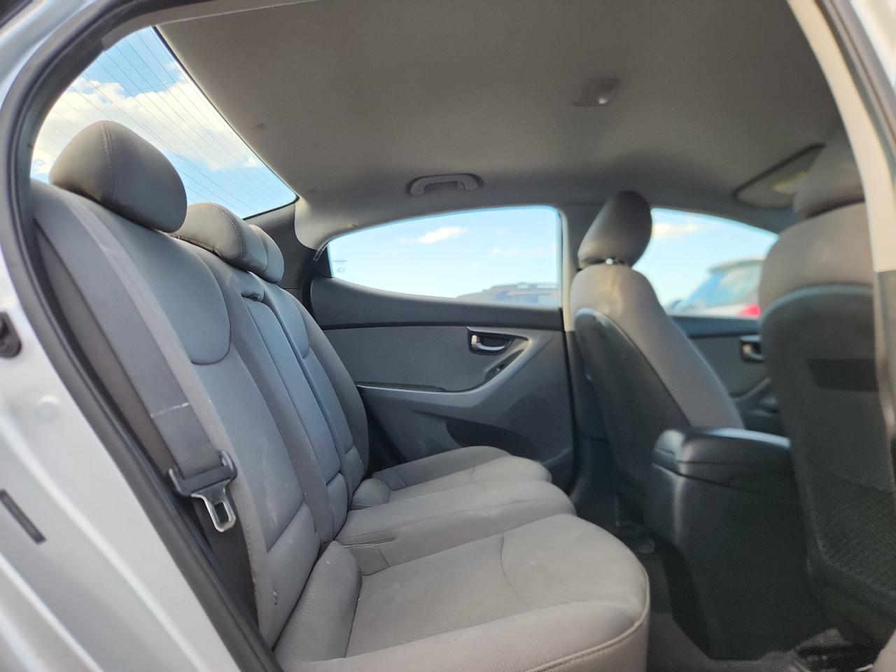 2016 Hyundai Elantra Se VIN: 5NPDH4AE5GH686867 Lot: 85759075