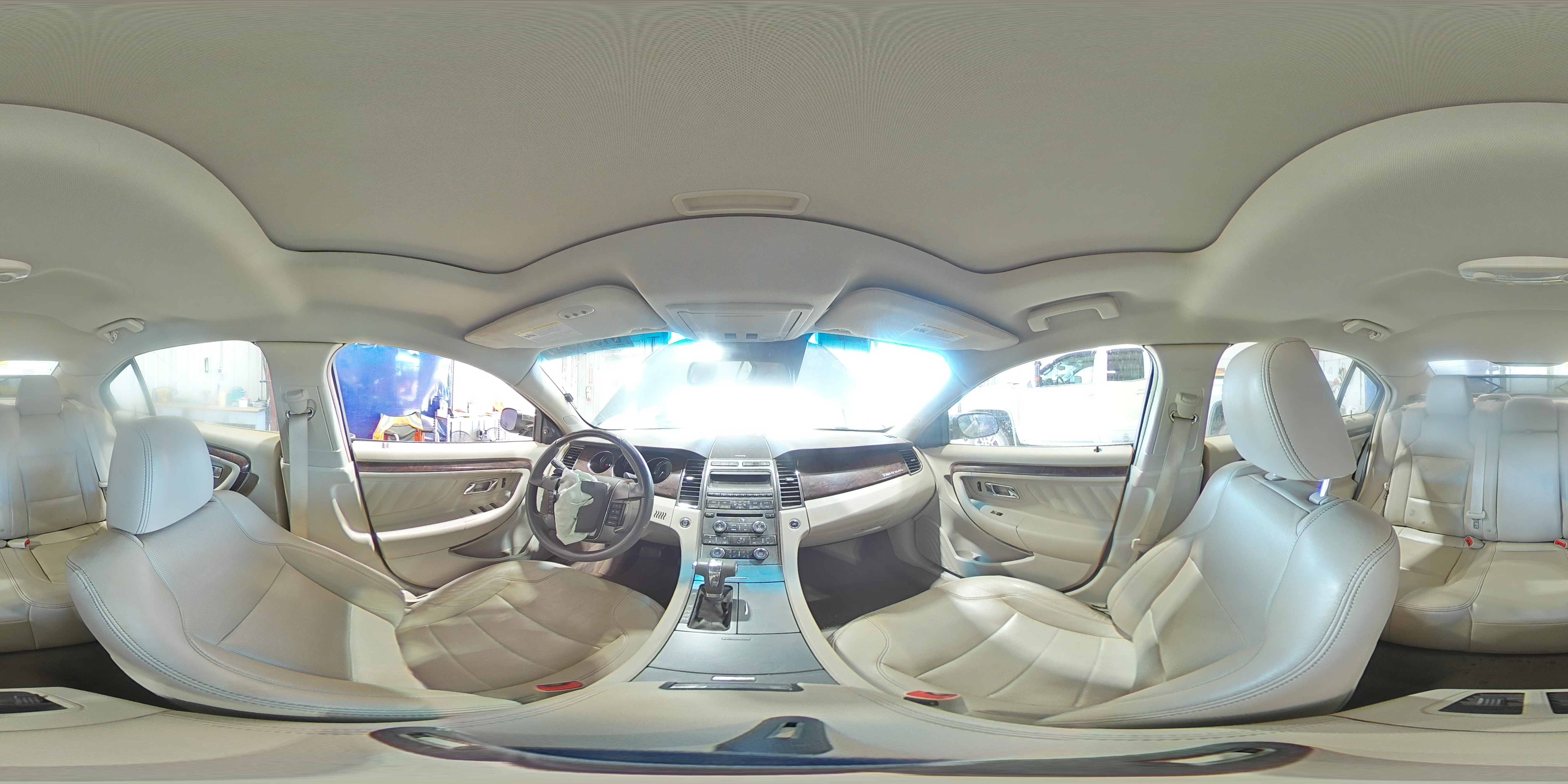 2010 Ford Taurus Limited VIN: 1FAHP2JWXAG161287 Lot: 81961545