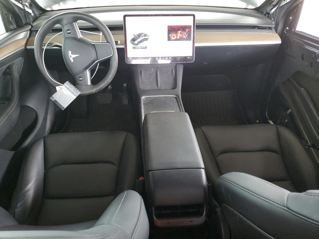 2024 Tesla Model Y VIN: 7SAYGAEE7RF129041 Lot: 82703015