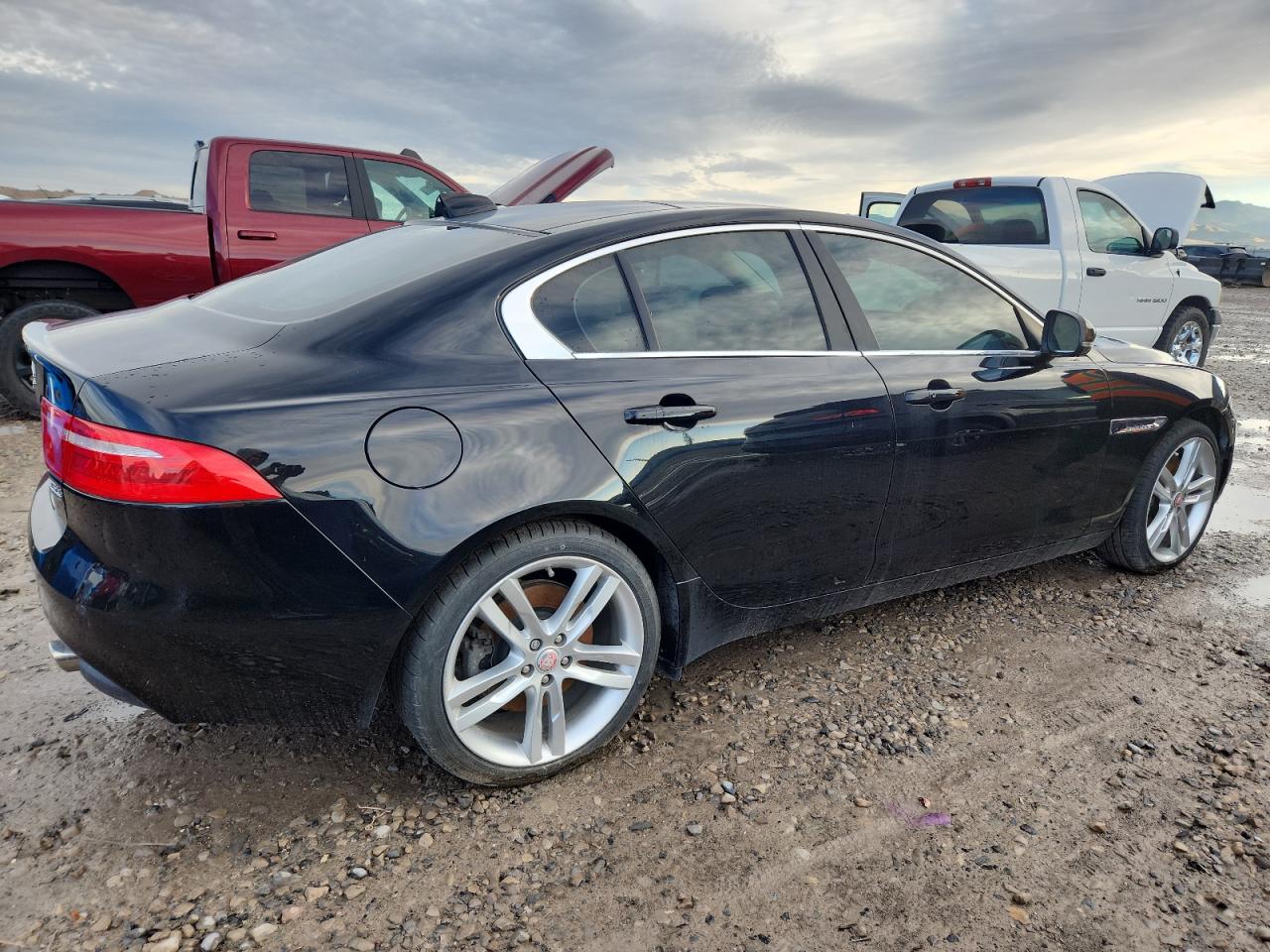 2017 Jaguar Xe Prestige VIN: SAJAK4BV7HA945954 Lot: 86186345