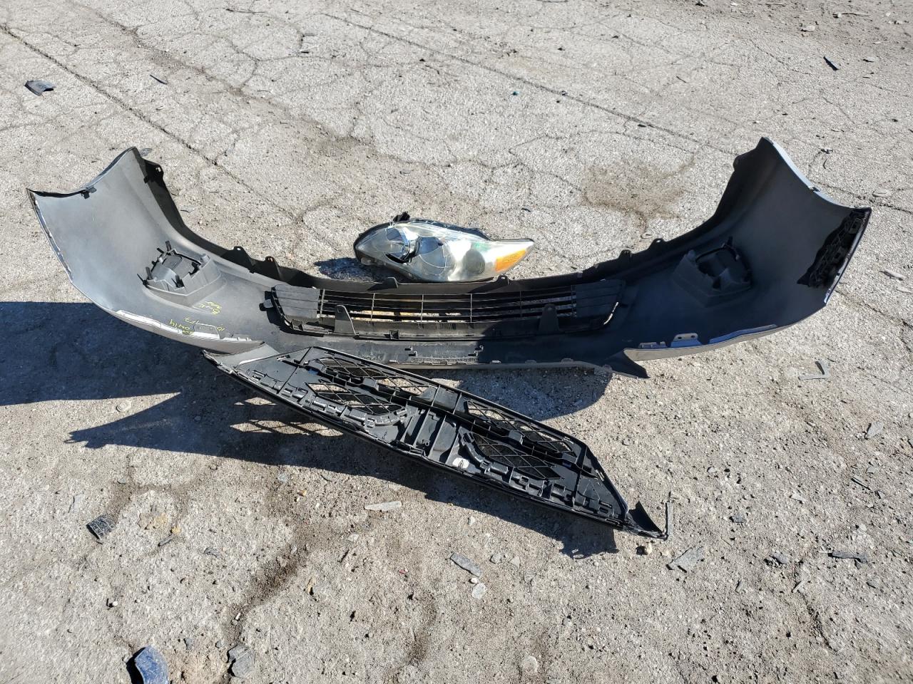 2011 Toyota Corolla Base VIN: 2T1BU4EEXBC605421 Lot: 82275815