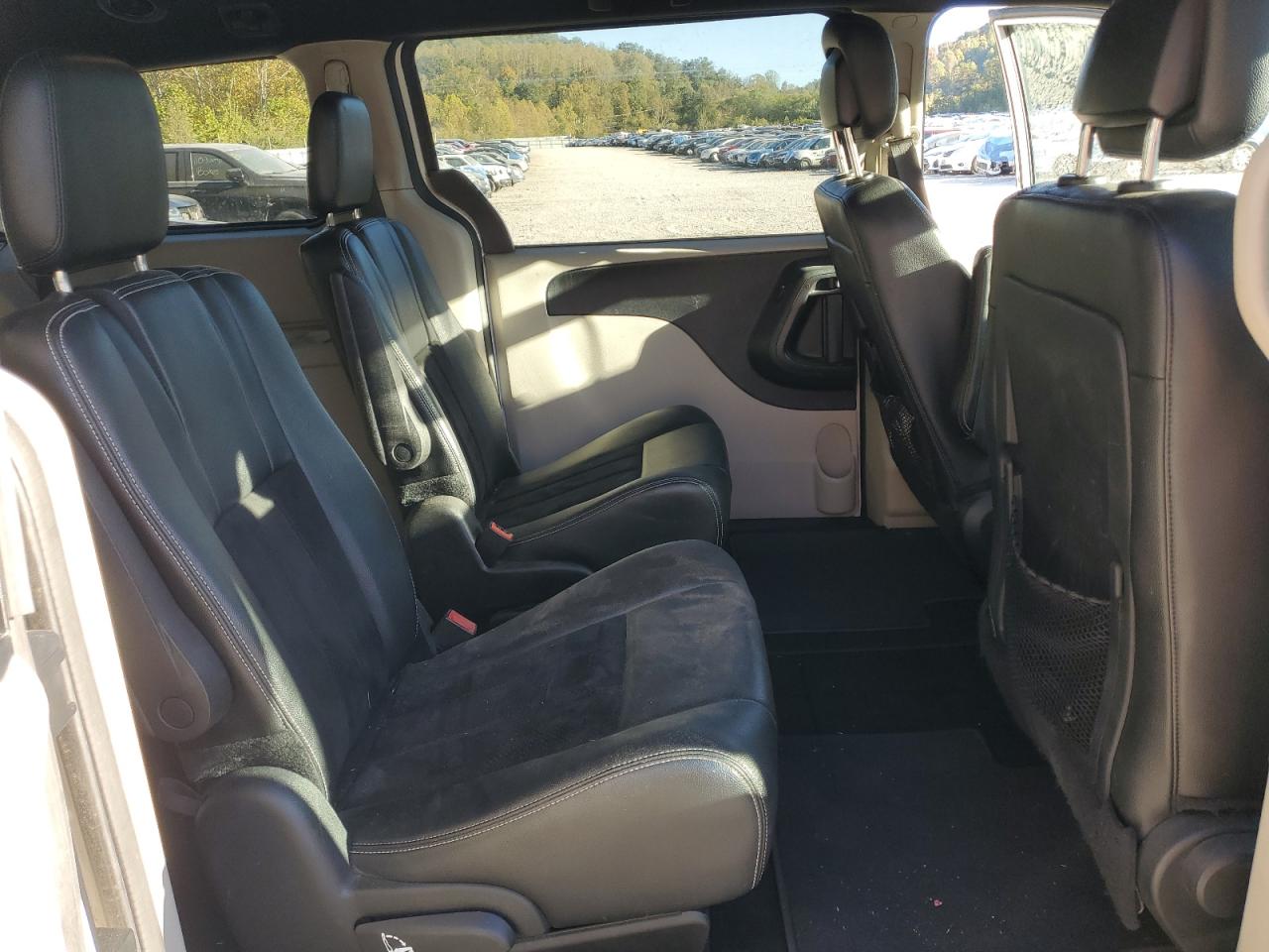 2017 Dodge Grand Caravan Sxt VIN: 2C4RDGCGXHR557450 Lot: 86310915