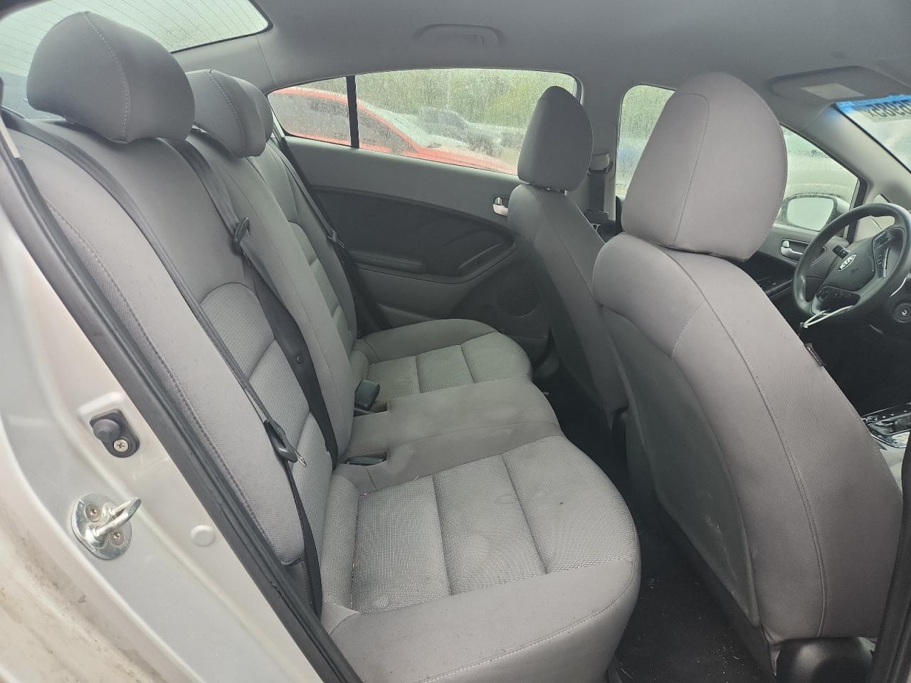 2017 Kia Forte Lx VIN: 3KPFK4A70HE017648 Lot: 86176985