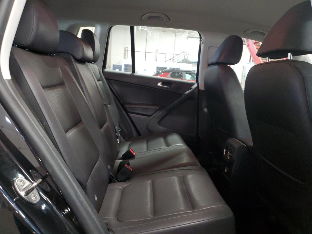 2017 Volkswagen Tiguan S VIN: WVGBV7AX7HK004282 Lot: 86475615