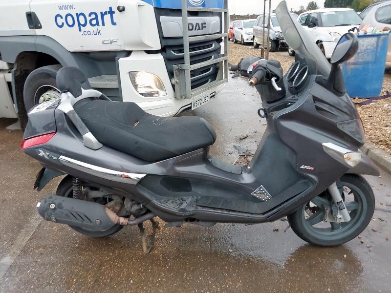 2009 PIAGGIO XEVO 250 