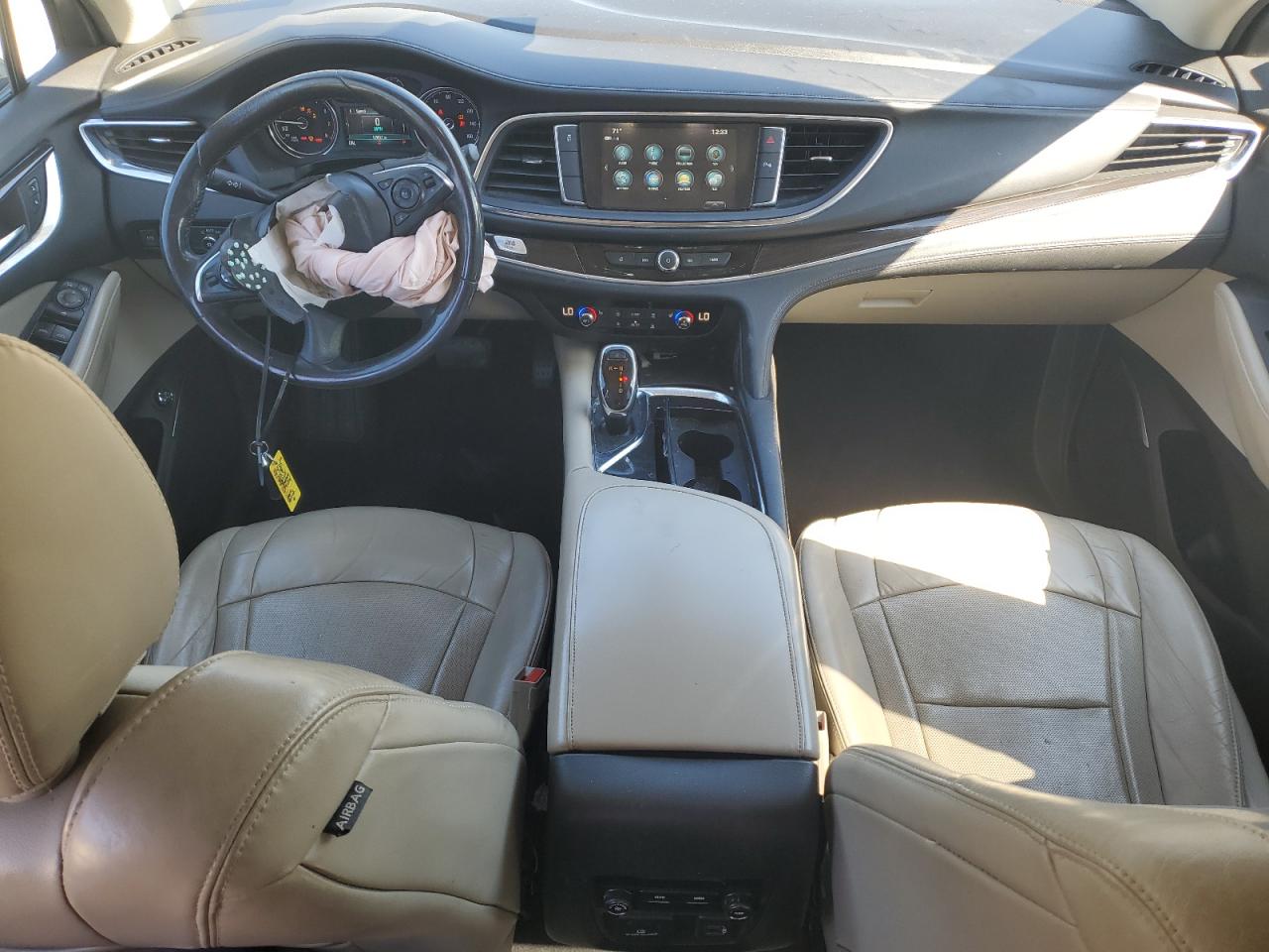 2018 Buick Enclave Essence VIN: 5GAERBKW5JJ240389 Lot: 89836515