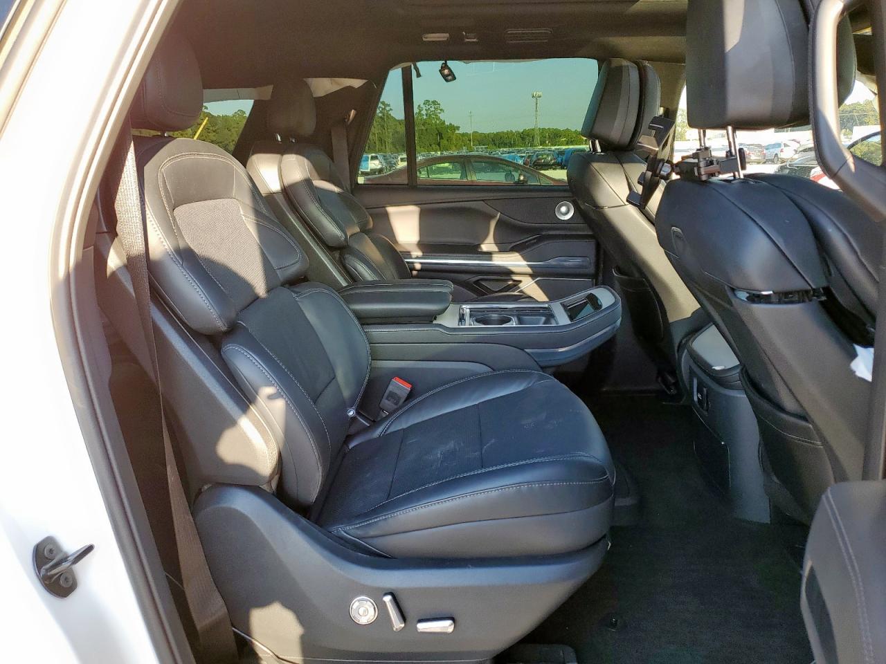 2025 Lincoln Navigator L Reserve VIN: 5LMJJ3LG4SEL03714 Lot: 86309685