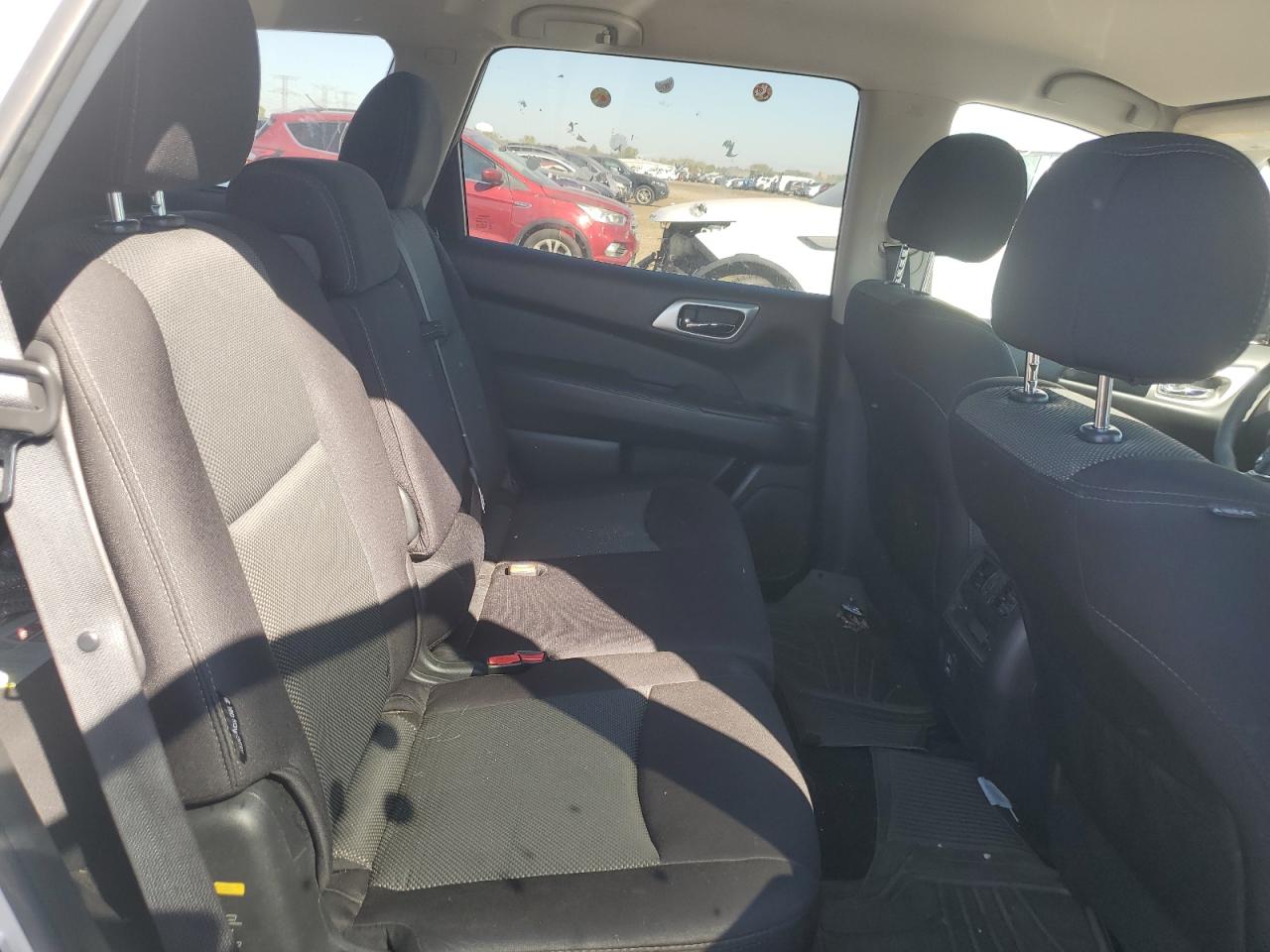 2018 Nissan Pathfinder S VIN: 5N1DR2MN1JC679099 Lot: 85328135