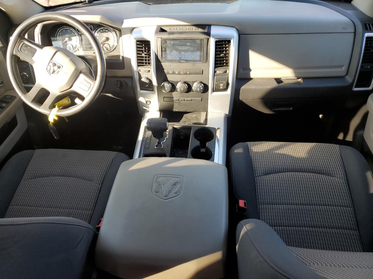 2010 Dodge Ram 1500 VIN: 1D7RV1GTXAS256656 Lot: 82226185