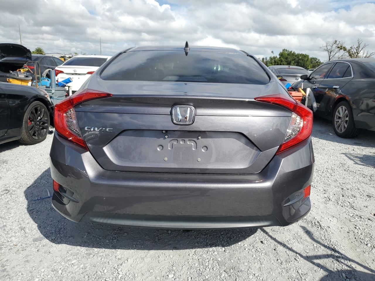2018 Honda Civic Ex VIN: 19XFC2F70JE035809 Lot: 85831585