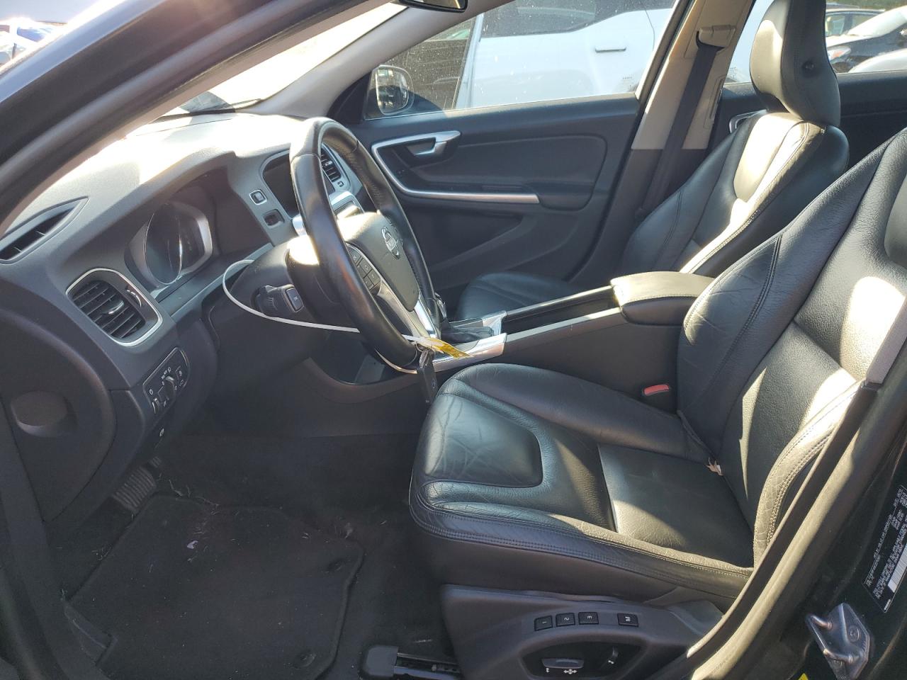 2014 Volvo S60 T5 VIN: YV1612FS5E2276983 Lot: 82306995