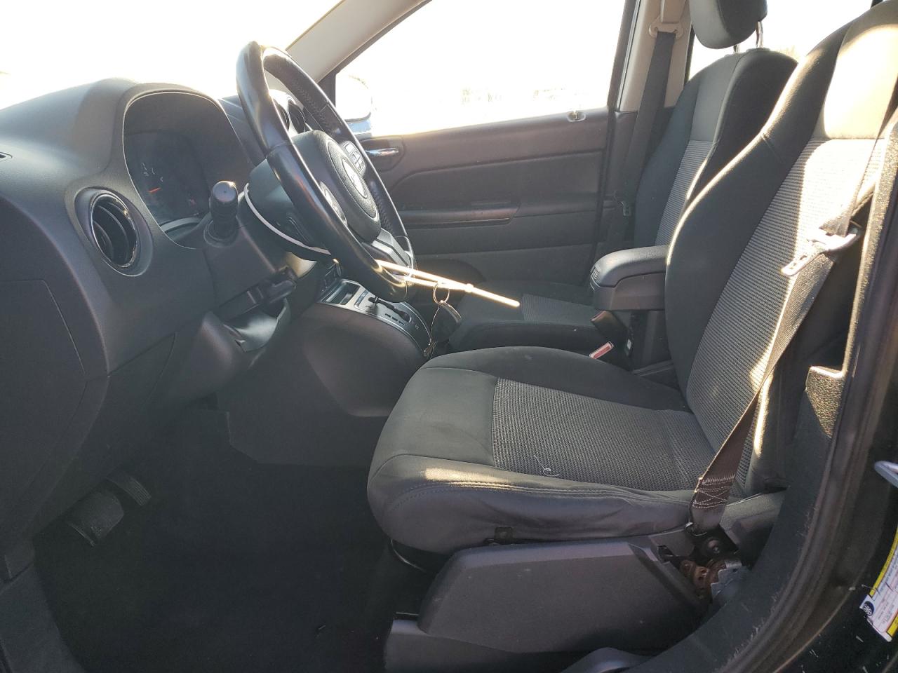 2011 Jeep Compass Sport VIN: 1J4NT1FB8BD151475 Lot: 90503855