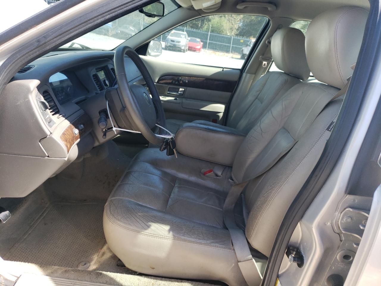 2011 Mercury Grand Marquis Ls VIN: 2MEBM7FV0BX605499 Lot: 84521745