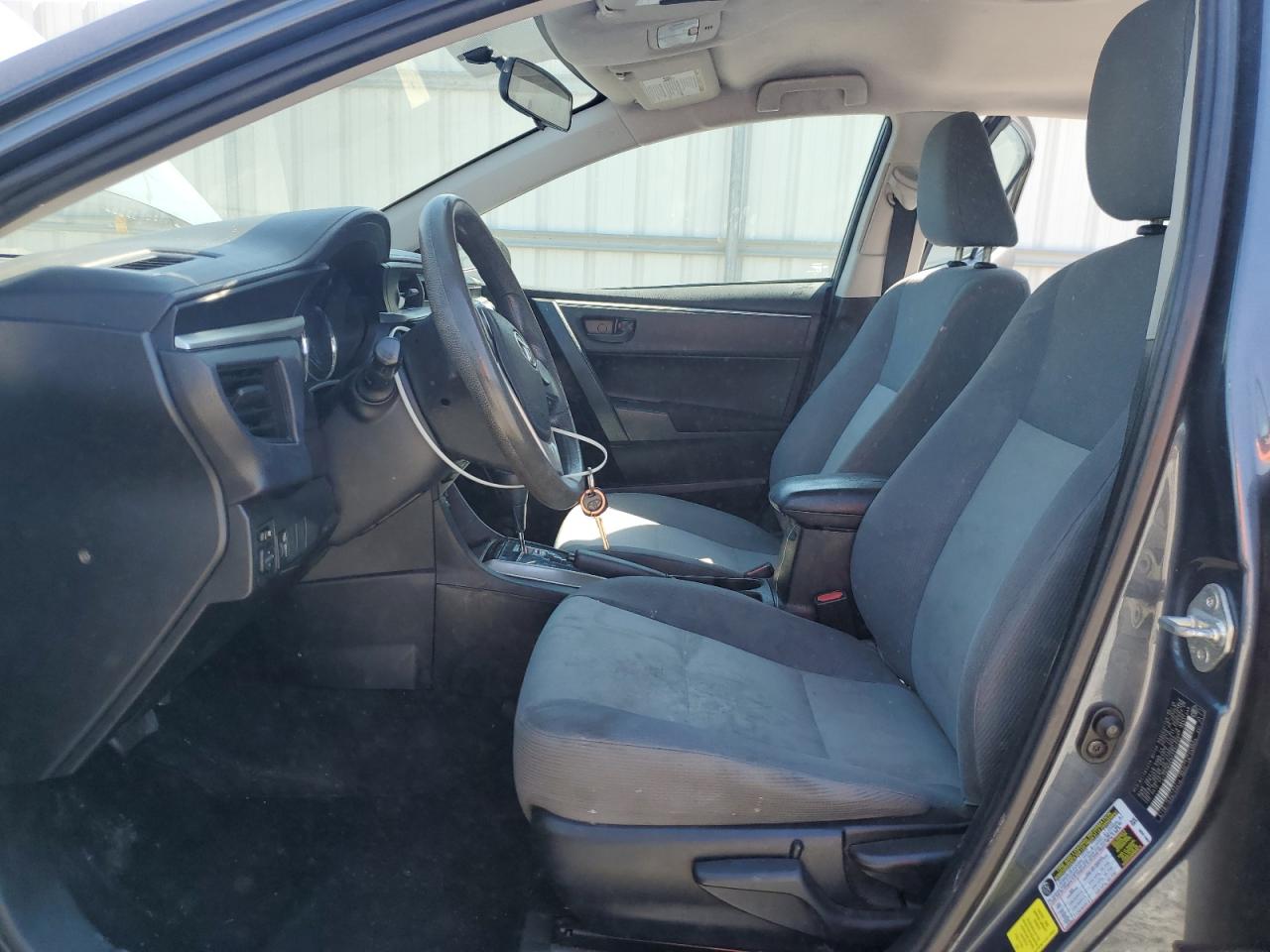 2015 Toyota Corolla L VIN: 2T1BURHE8FC477503 Lot: 84650825