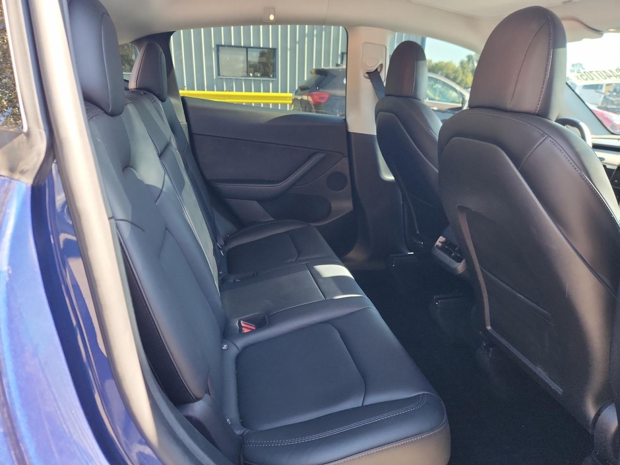 2022 Tesla Model Y VIN: 7SAYGDEE2NF496232 Lot: 82440705