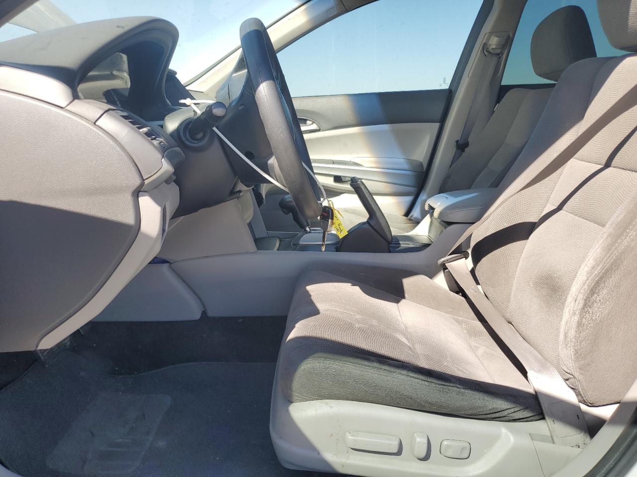 2010 Honda Accord Ex VIN: 1HGCP2F72AA172181 Lot: 82249335