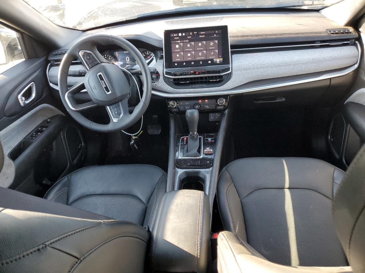 2023 Jeep Compass Latitude Lux VIN: 3C4NJDFNXPT538747 Lot: 82298075