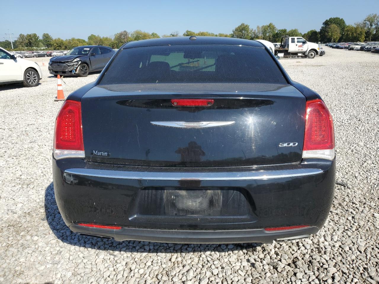 2015 Chrysler 300 Limited VIN: 2C3CCAAG4FH763024 Lot: 85169285