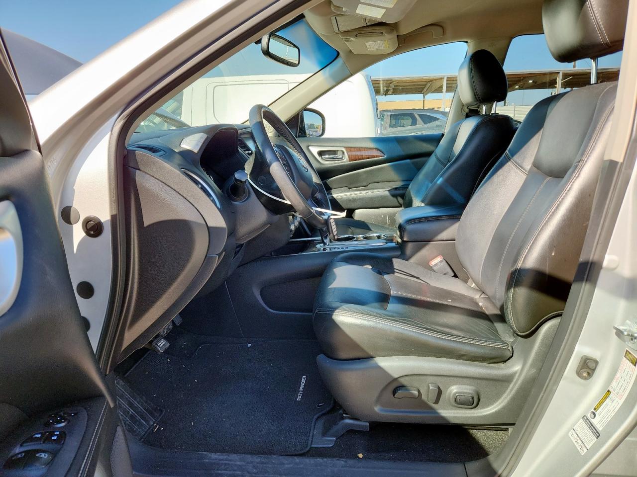 2014 Nissan Pathfinder S VIN: 5N1AR2MN3EC685513 Lot: 82202245