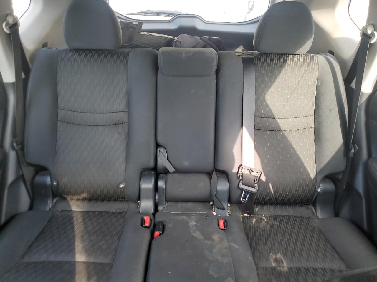 2018 Nissan Rogue S VIN: 5N1AT2MT4JC708372 Lot: 84930375