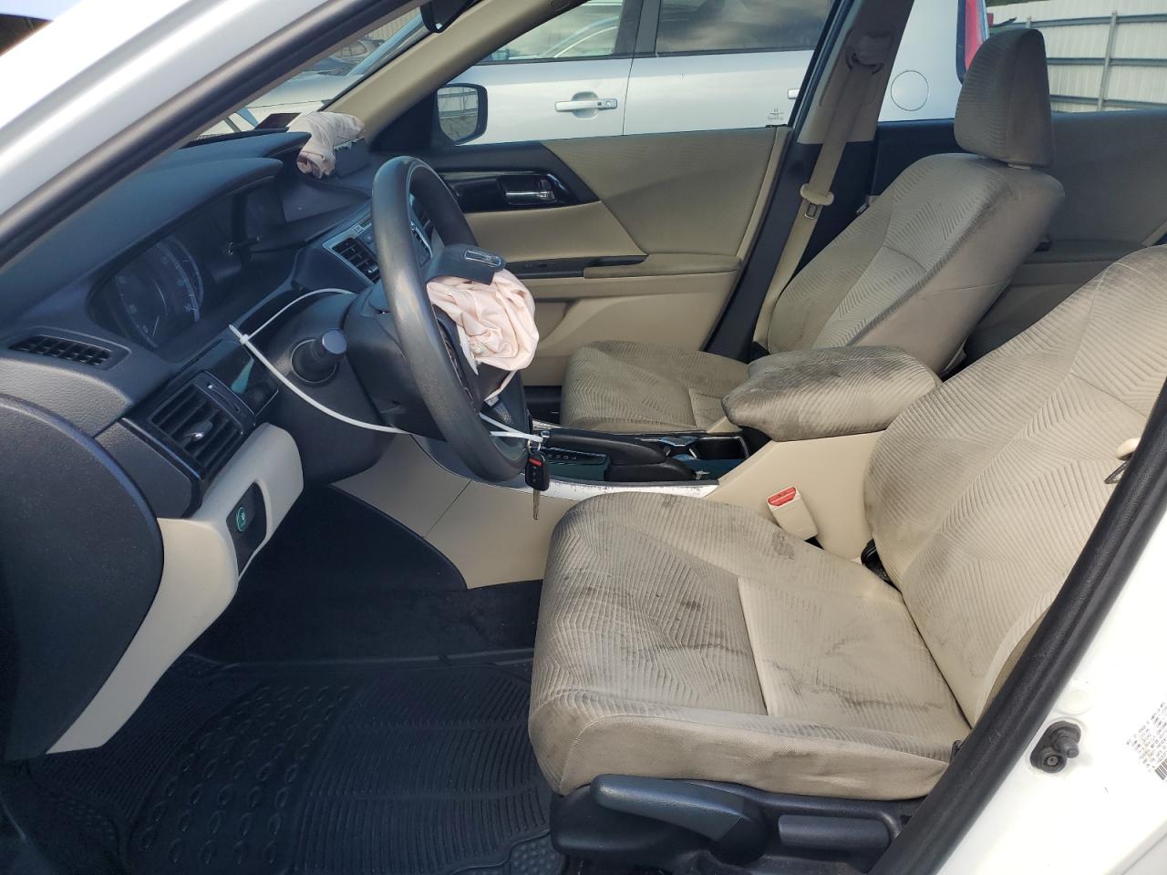 2017 Honda Accord Lx VIN: 1HGCR2F32HA283993 Lot: 84626305