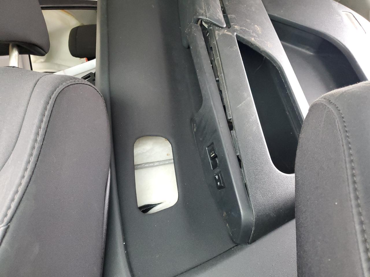 2011 Honda Pilot Lx VIN: 5FNYF4H25BB068913 Lot: 90725475