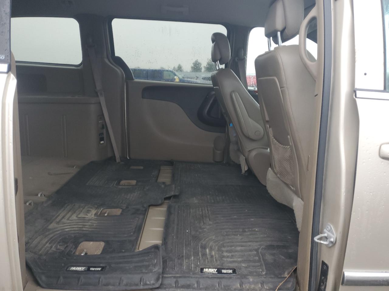 2014 Chrysler Town & Country Touring VIN: 2C4RC1BG4ER269100 Lot: 90879455