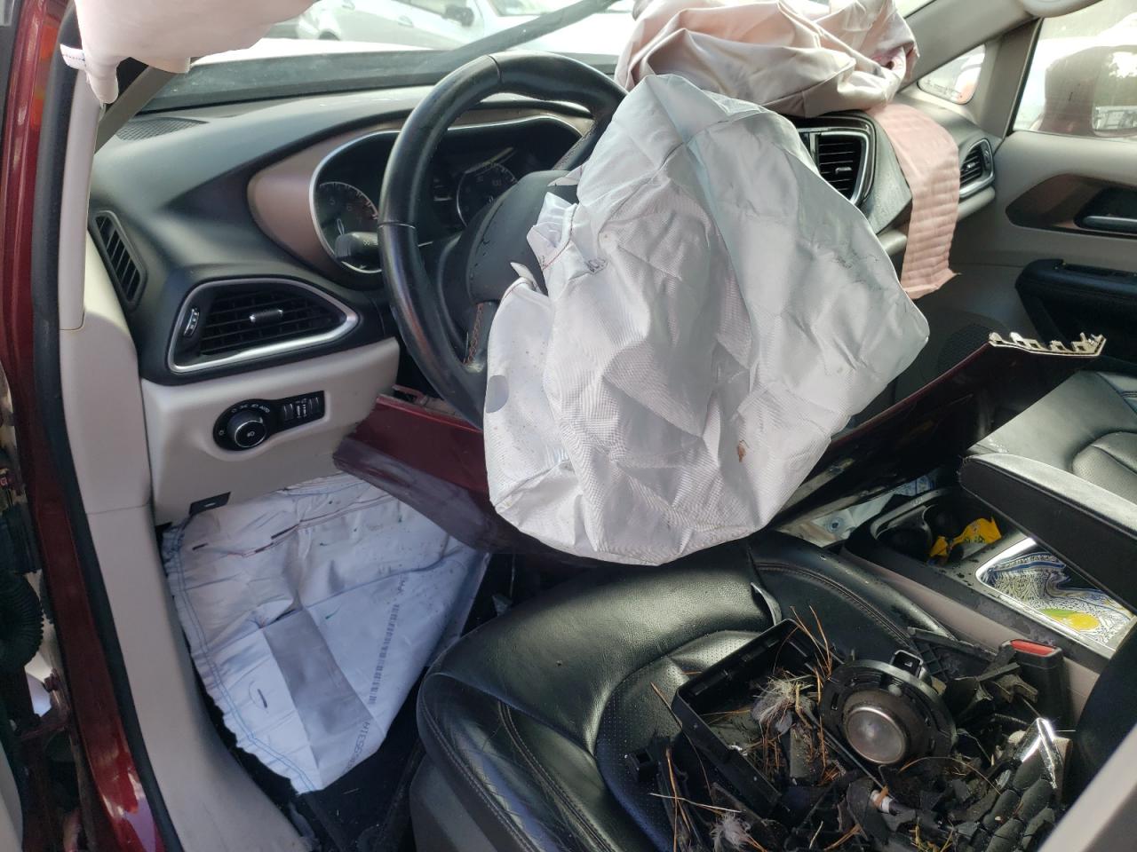 2018 Chrysler Pacifica Touring L Plus VIN: 2C4RC1EGXJR116582 Lot: 90655825