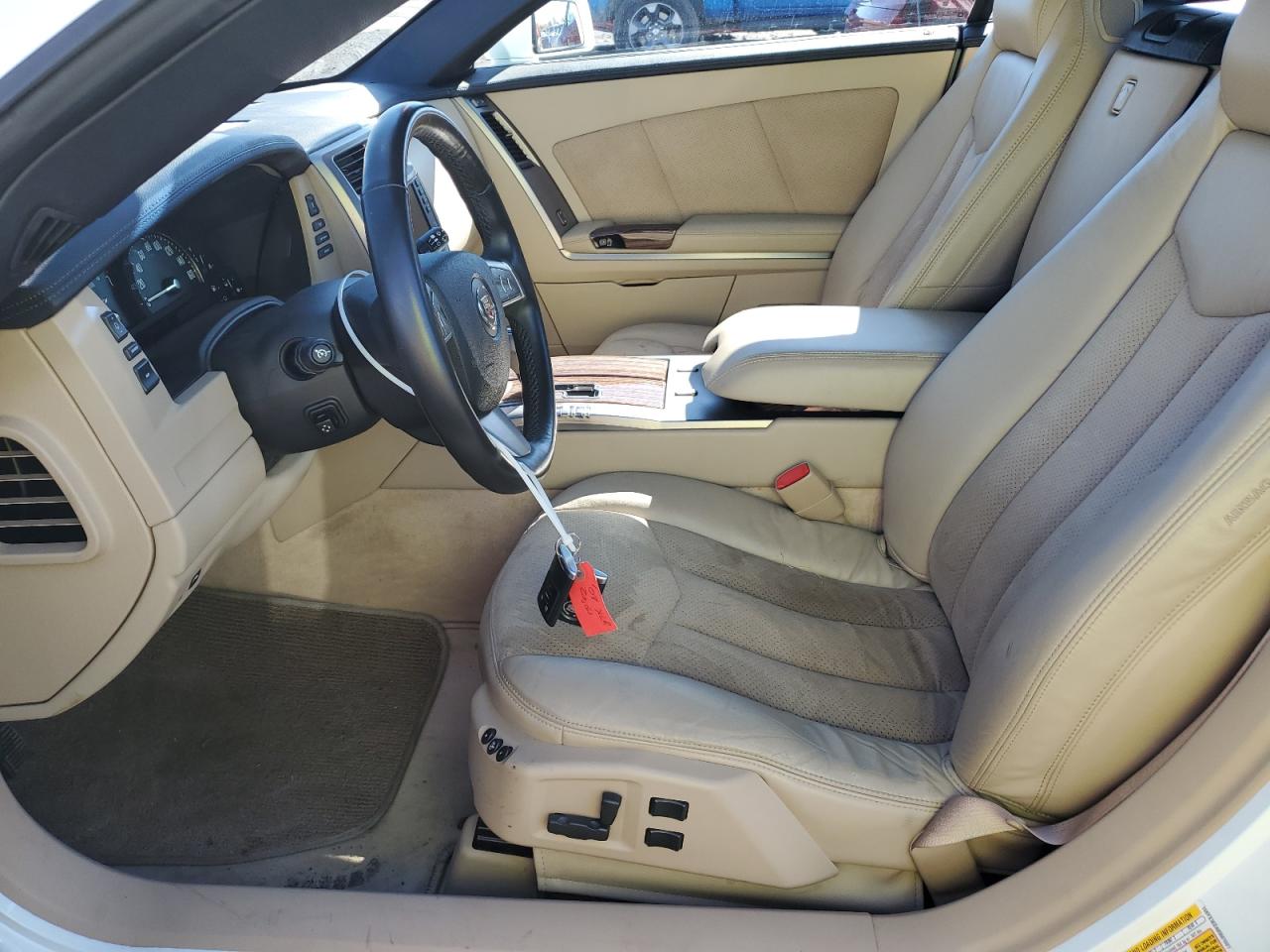 2008 Cadillac Xlr-V VIN: 1G6YX36D485601021 Lot: 82401285