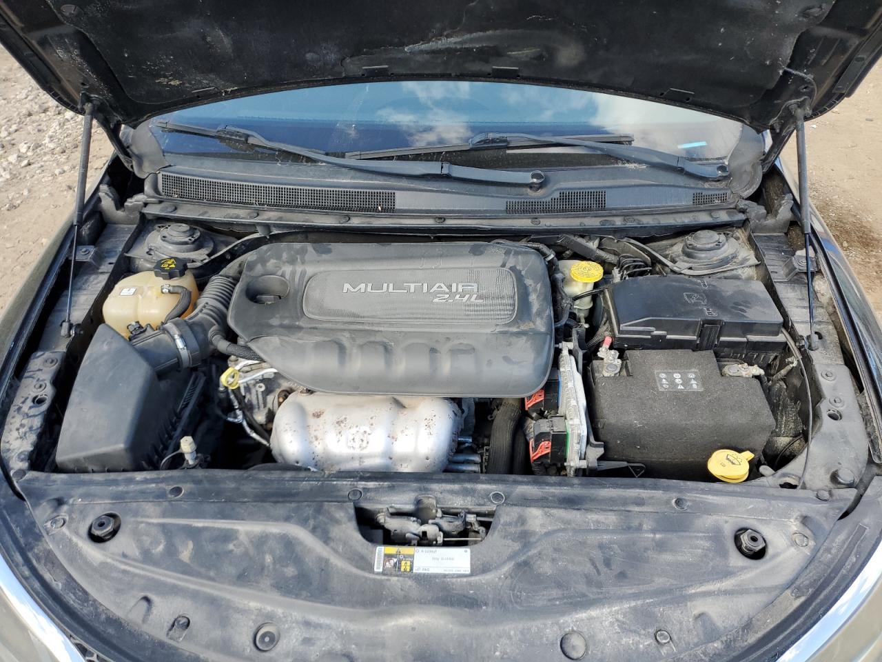 2015 Chrysler 200 Limited VIN: 1C3CCCAB0FN612687 Lot: 82469665