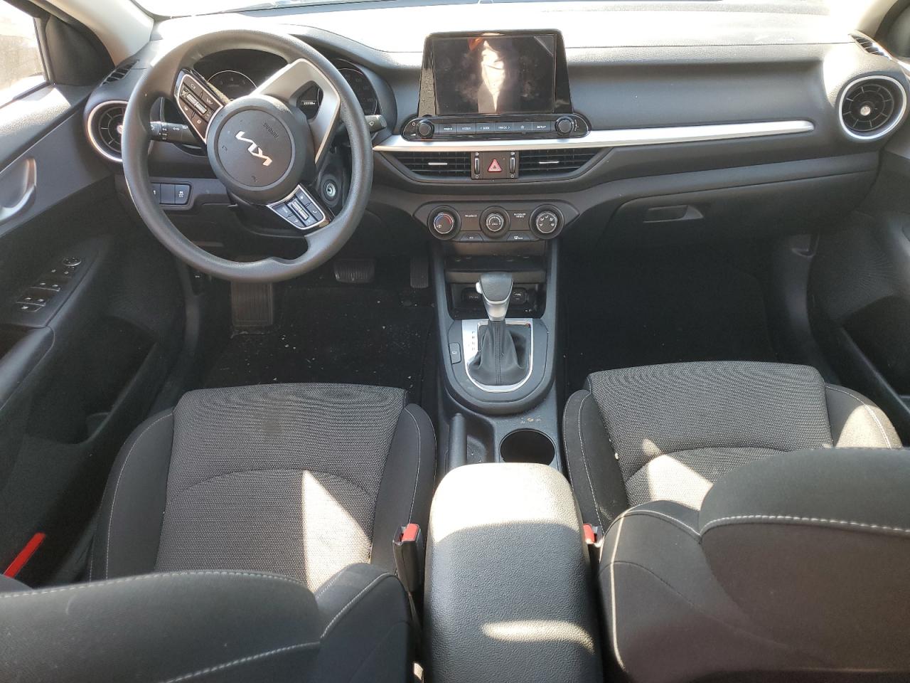 2024 Kia Forte Lx VIN: 3KPF24AD2RE762490 Lot: 84629665