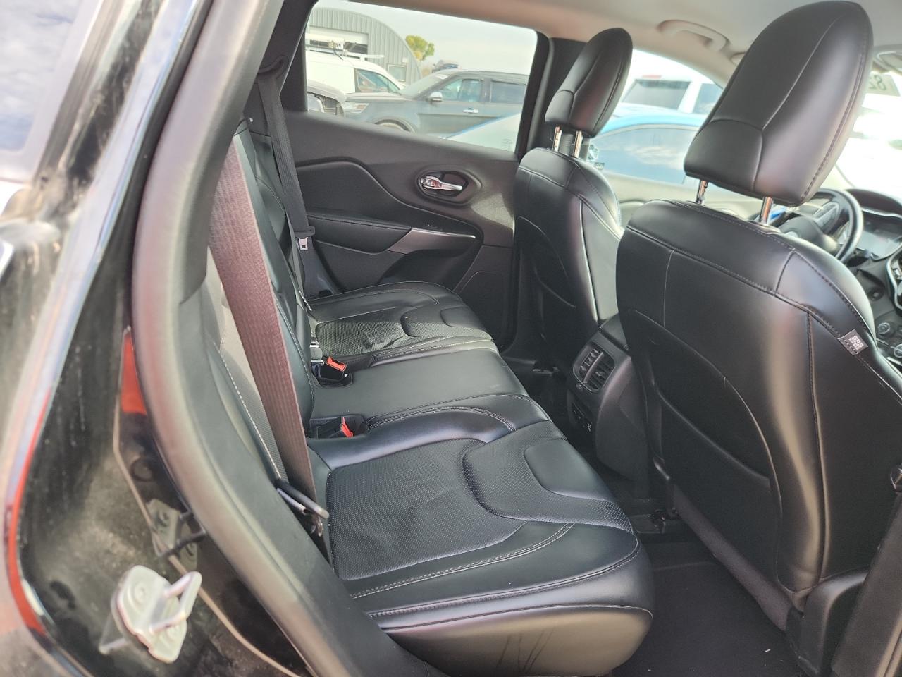 2020 Jeep Cherokee Limited VIN: 1C4PJLDB6LD564984 Lot: 82360525